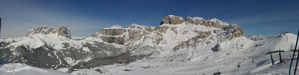 Gh Hotel Monzoni Pozza di Fassa Kültér fotó