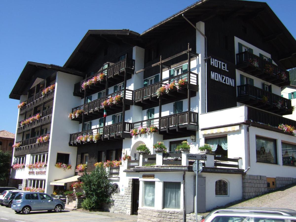 Gh Hotel Monzoni Pozza di Fassa Kültér fotó